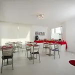 Rainbow Hotell