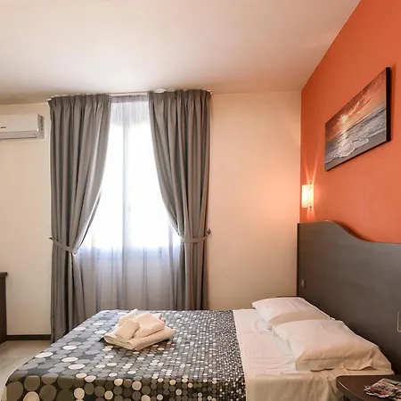 Hotell Rainbow 3*