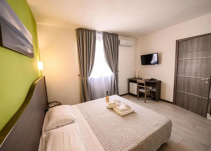 Rainbow Hotel 3*